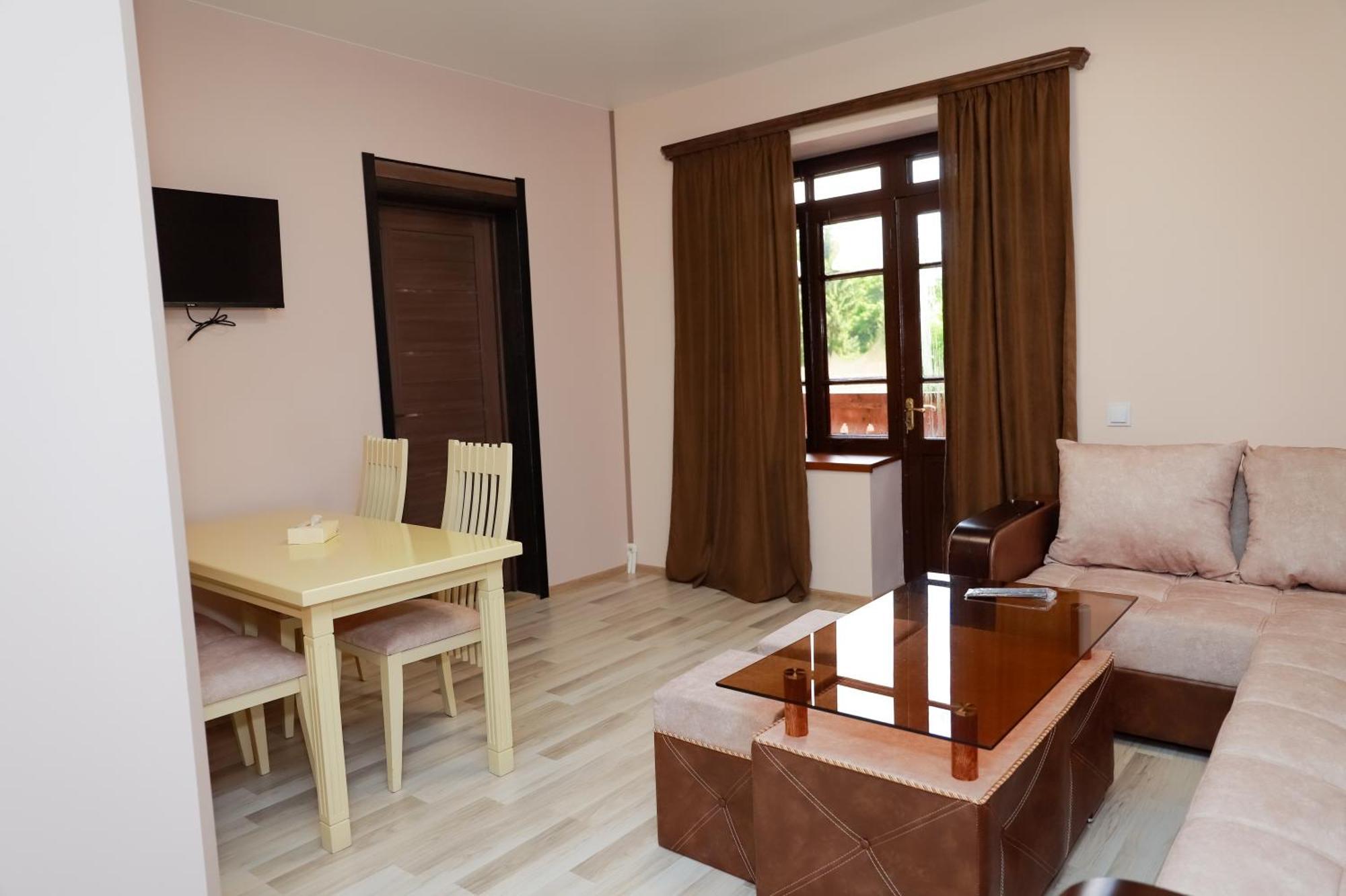 Hotel Dilijan Old Center Esterno foto